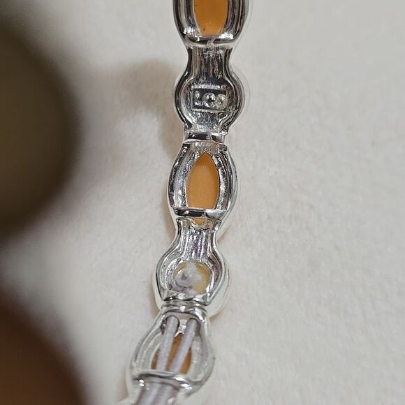 Liz Claiborne Peach and Cream Bracelet - Picture 2 of 5